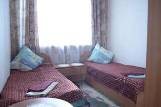 Отель Готель ЦІмбор Славское Двухместный номер с 2 отдельными кроватями-5